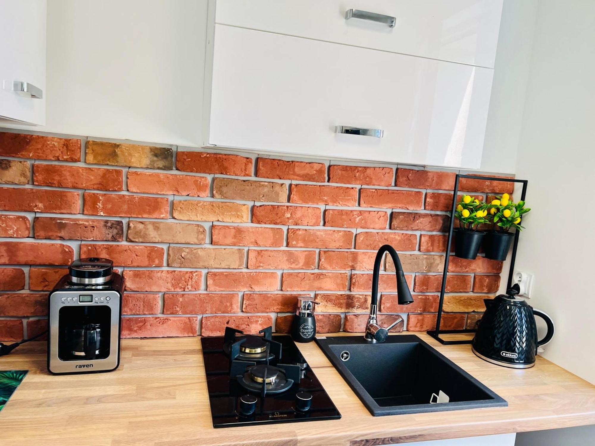 Apartament Happy Place Family & Business Targi 凯尔采 外观 照片